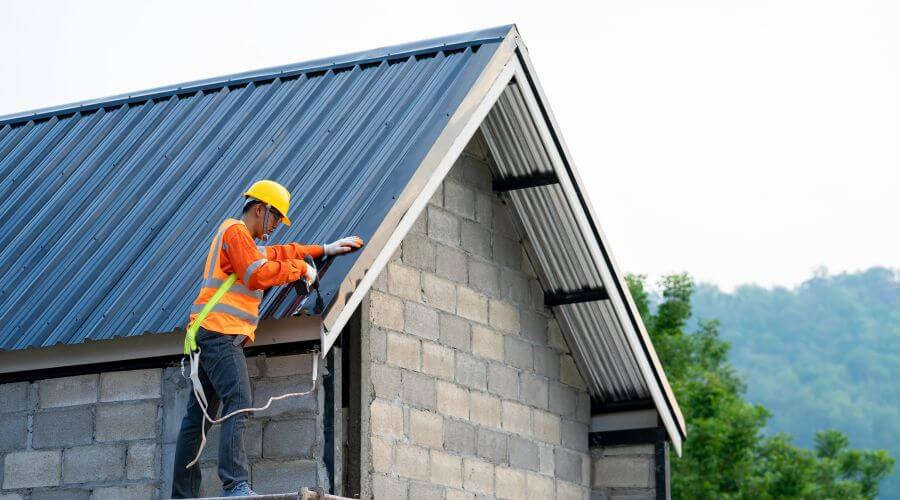 Expert Emergency Roof Repairs services in Irene, SD